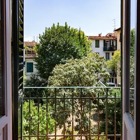 Comfy Near Fortezza Da Apartment